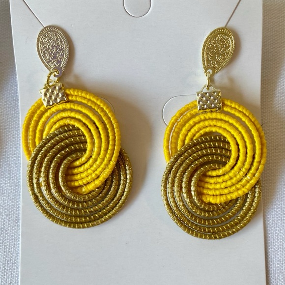 Rare Golden Grass Earrings - Picture 14 of 14